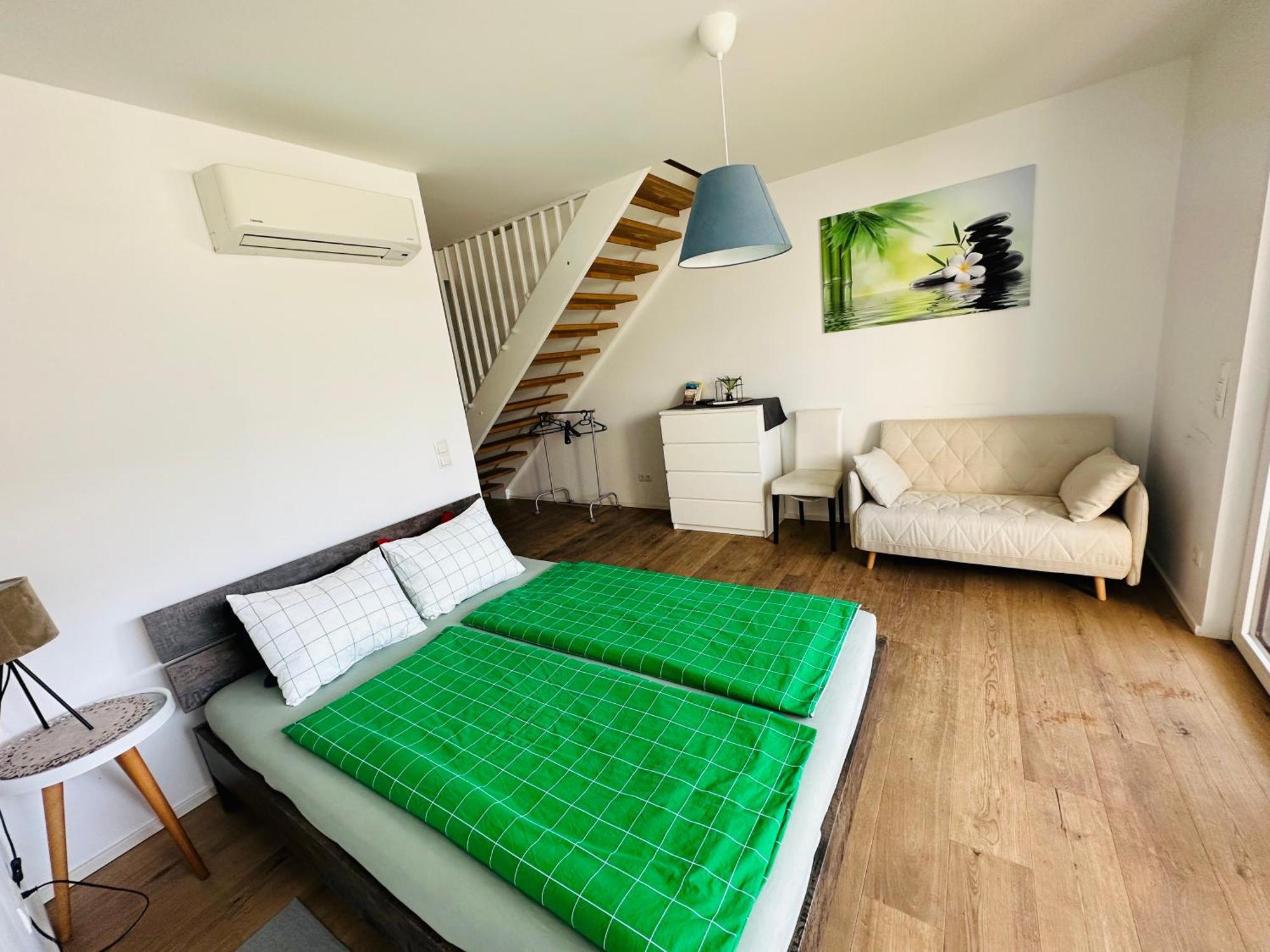 Double Floor *